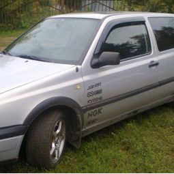 COBRA TUNING Дефлекторы окон на Volkswagen Golf III '91-98 3d (накладные)