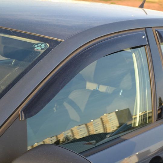 COBRA TUNING Дефлекторы окон на Volkswagen Polo V '09- хэтчбек 5d (накладные)