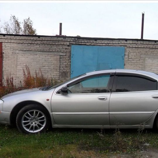 COBRA TUNING Дефлекторы окон на Chrysler 300M '98-04 (накладные) COBRA TUNING Дефлекторы окон на Chrysler 300M '98-04 (накладные)