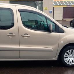 COBRA TUNING Дефлекторы окон на Citroen Berlingo II '08- 3d (накладные)