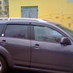 COBRA TUNING Дефлекторы окон на Citroen C-Crosser '07-13 (накладные)