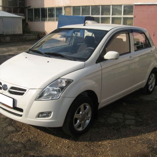 COBRA TUNING Дефлекторы окон на FAW Vizi V2 '10- (накладные) COBRA TUNING Дефлекторы окон на FAW Vizi V2 '10- (накладные)