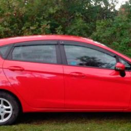 COBRA TUNING Дефлекторы окон на Ford Fiesta VII '08- 5d (накладные)