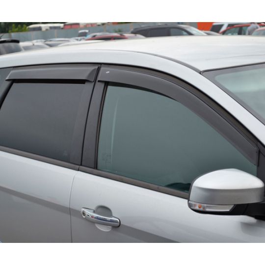 COBRA TUNING Дефлекторы окон на Ford Focus II '04-11 универсал (накладные) COBRA TUNING Дефлекторы окон на Ford Focus II '04-11 универсал (накладные)