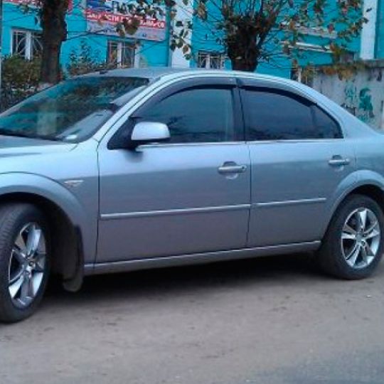 COBRA TUNING Дефлекторы окон на Ford Mondeo III '00-07 седан (накладные) COBRA TUNING Дефлекторы окон на Ford Mondeo III '00-07 седан (накладные)