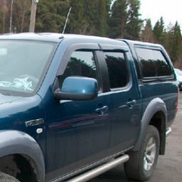 COBRA TUNING Дефлекторы окон на Ford Ranger I '98-06 (накладные)