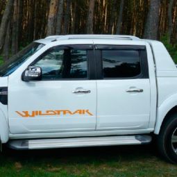 COBRA TUNING Дефлекторы окон на Ford Ranger II '06-11 (накладные)