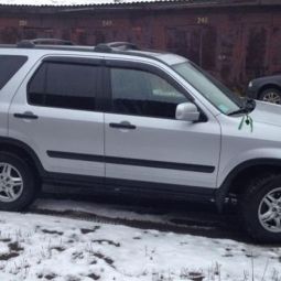 COBRA TUNING Дефлекторы окон на Honda CR-V II '01-06 (накладные)