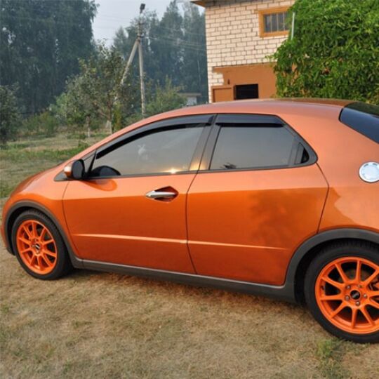 COBRA TUNING Дефлекторы окон на Honda Civic VIII '06-11 хэтчбек 5d (накладные) COBRA TUNING Дефлекторы окон на Honda Civic VIII '06-11 хэтчбек 5d (накладные)