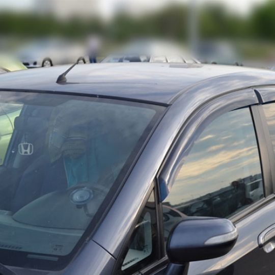 COBRA TUNING Дефлекторы окон на Honda Fit/Jazz III '08-15 (накладные)