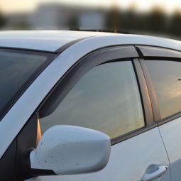 COBRA TUNING Дефлекторы окон на Hyundai ix35 '10- (накладные)