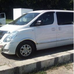 COBRA TUNING Дефлекторы окон на Hyundai H-1/Starex II '08- (накладные) COBRA TUNING Дефлекторы окон на Hyundai H-1/Starex II '08- (накладные)