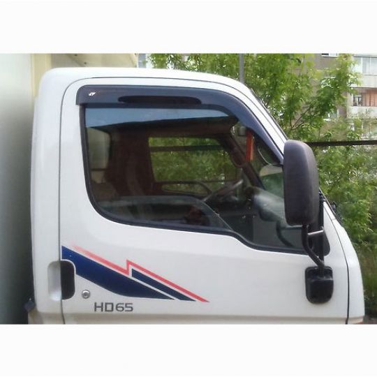 COBRA TUNING Дефлекторы окон на Hyundai HD 65/72/78 II '98- (накладные) COBRA TUNING Дефлекторы окон на Hyundai HD 65/72/78 II '98- (накладные)