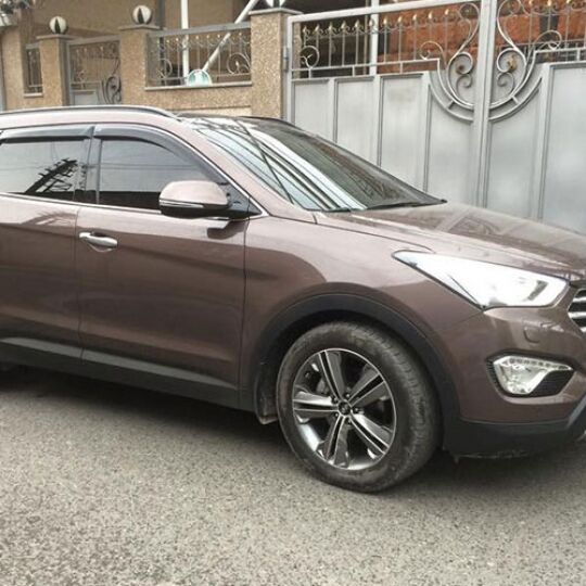 COBRA TUNING Дефлекторы окон на Hyundai Grand Santa Fe '12- (накладные) COBRA TUNING Дефлекторы окон на Hyundai Grand Santa Fe '12- (накладные)
