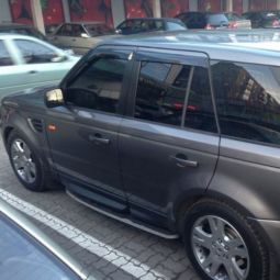 COBRA TUNING Дефлекторы окон на Land Rover Range Rover Sport I '05-13 (накладные)