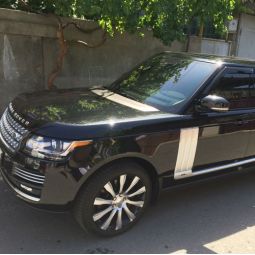 COBRA TUNING Дефлекторы окон на Land Rover Range Rover Vogue '13- long (накладные)