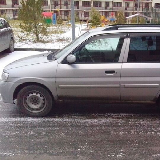 COBRA TUNING Дефлекторы окон на Mazda Demio (DW) '96-02 (накладные)