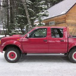 COBRA TUNING Дефлекторы окон на Nissan NP 300 (D22) '07- (накладные)