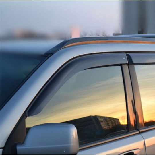 COBRA TUNING Дефлекторы окон на Nissan X-Trail (T30) '01-07 (накладные)