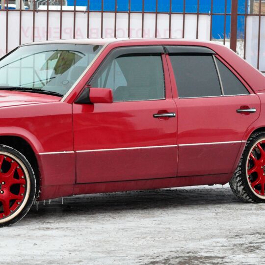 VL-Tuning Дефлекторы окон на Mercedes-Benz E-Class (W124) '84-95 седан (накладные)