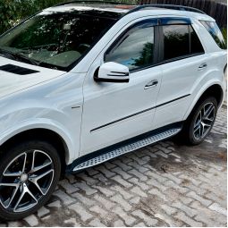 VL-Tuning Дефлекторы окон на Mercedes-Benz M-Class (W164) '05-11 (накладные)