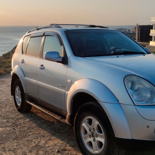 VL-Tuning Дефлекторы окон на SsangYong Rexton I '01-17 (накладные) VL-Tuning Дефлекторы окон на SsangYong Rexton I '01-17 (накладные)