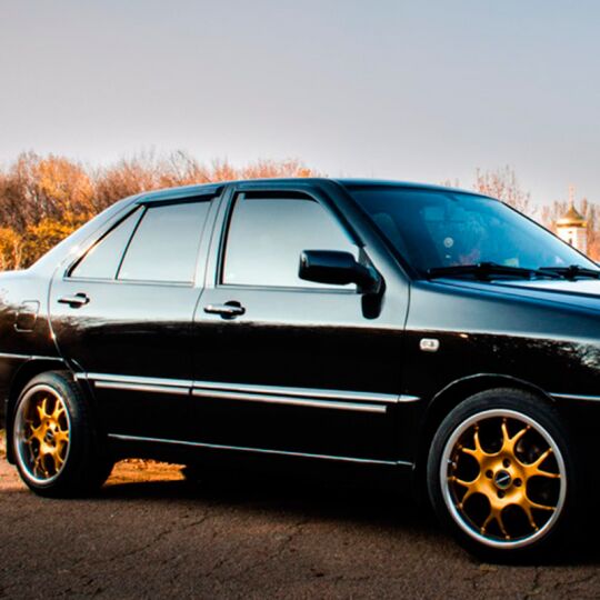 VL-Tuning Дефлекторы окон на Chery Amulet '03-10 седан (накладные)