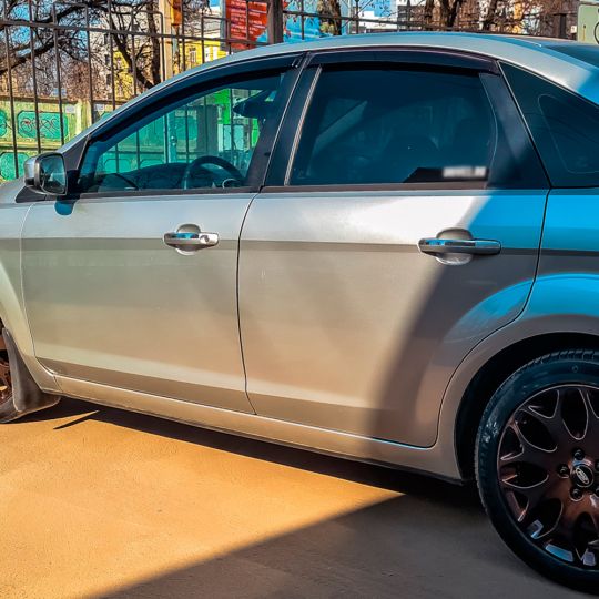 VL-Tuning Дефлекторы окон на Ford Focus II '04-11 хэтчбек 5d (накладные) VL-Tuning Дефлекторы окон на Ford Focus II '04-11 хэтчбек 5d (накладные)