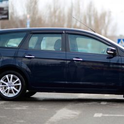 VL-Tuning Дефлекторы окон на Ford Focus II '04-11 универсал (накладные)