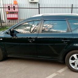 VL-Tuning Дефлекторы окон на Kia Cee'd I '06-12 универсал (накладные)