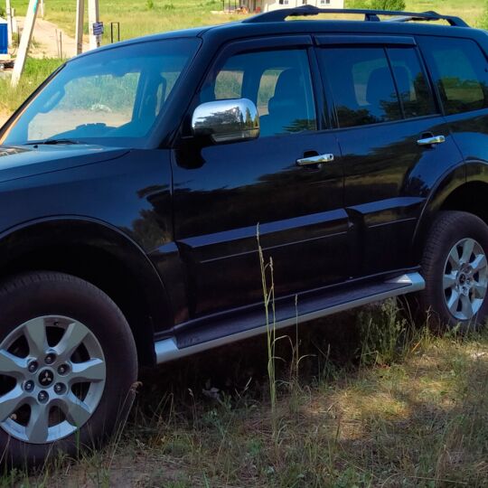 VL-Tuning Дефлекторы окон на Mitsubishi Pajero IV '06- 5d (накладные)