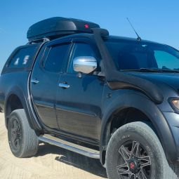 VL-Tuning Дефлекторы окон на Mitsubishi L200 IV '06-15 (накладные)