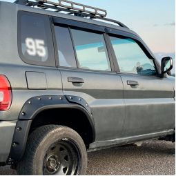 VL-Tuning Дефлекторы окон на Mitsubishi Pajero Pinin '98-07 5d (накладные)