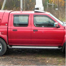 VL-Tuning Дефлекторы окон на Nissan Navara (D22) '01-05 (накладные)