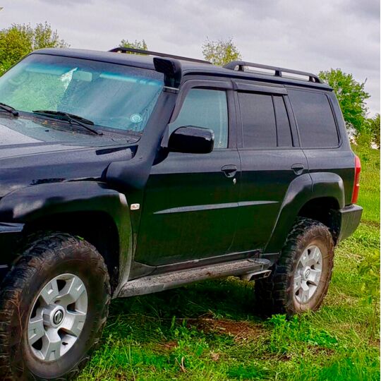VL-Tuning Дефлекторы окон на Nissan Patrol (Y61) '97-13 (накладные)