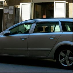 VL-Tuning Дефлекторы окон на Opel Astra H '04-10 универсал (накладные)