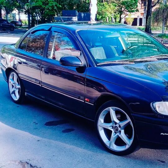 VL-Tuning Дефлекторы окон на Opel Omega B '94-03 седан (накладные) VL-Tuning Дефлекторы окон на Opel Omega B '94-03 седан (накладные)