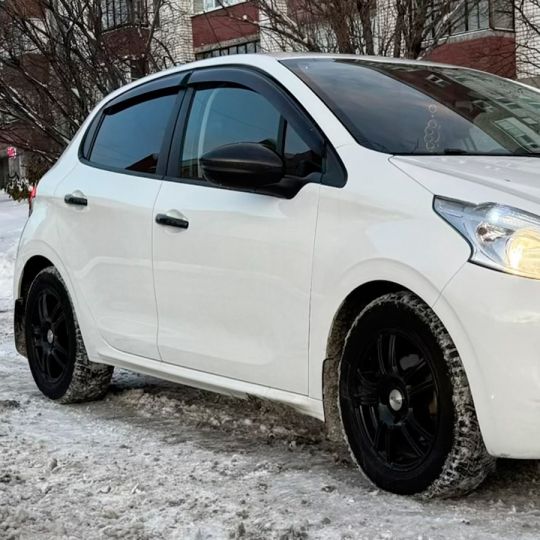 VL-Tuning Дефлекторы окон на Peugeot 208 '12- хэтчбек 5d (накладные) VL-Tuning Дефлекторы окон на Peugeot 208 '12- хэтчбек 5d (накладные)