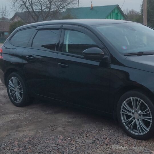 VL-Tuning Дефлекторы окон на Peugeot 308 II '13- универсал (накладные) VL-Tuning Дефлекторы окон на Peugeot 308 II '13- универсал (накладные)