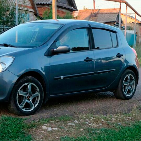 VL-Tuning Дефлекторы окон на Renault Clio III '05- хэтчбек 5d (накладные) VL-Tuning Дефлекторы окон на Renault Clio III '05- хэтчбек 5d (накладные)