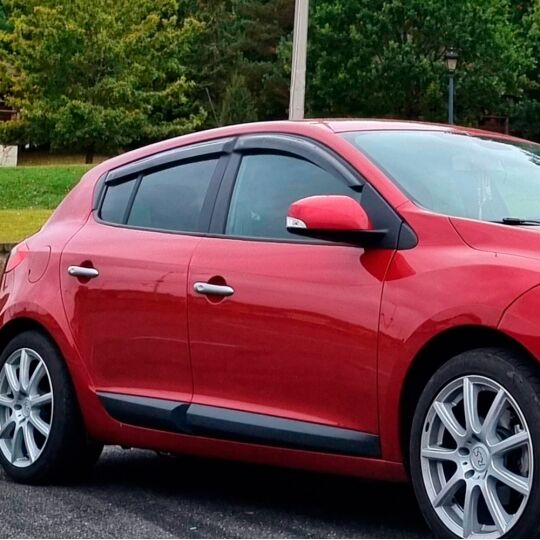 VL-Tuning Дефлекторы окон на Renault Megane III '08-15 хэтчбек 5d (накладные)