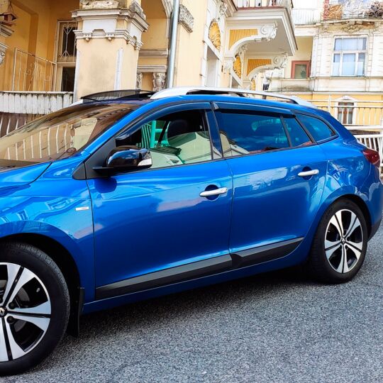 VL-Tuning Дефлекторы окон на Renault Megane III '08-15 Grandtour (накладные) VL-Tuning Дефлекторы окон на Renault Megane III '08-15 Grandtour (накладные)