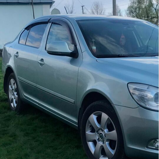 VL-Tuning Дефлекторы окон на Skoda Octavia II '04-10 (накладные) VL-Tuning Дефлекторы окон на Skoda Octavia II '04-10 (накладные)
