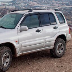 VL-Tuning Дефлекторы окон на Suzuki Grand Vitara I '98-05 5d (накладные)