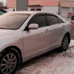 VL-Tuning Дефлекторы окон на Toyota Camry (XV40) '06-11 седан (накладные)