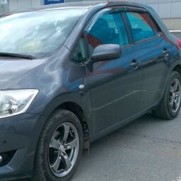 VL-Tuning Дефлекторы окон на Toyota Auris I '07-12 хэтчбек 5d (накладные)