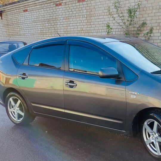 VL-Tuning Дефлекторы окон на Toyota Prius II '03-09 (накладные) VL-Tuning Дефлекторы окон на Toyota Prius II '03-09 (накладные)