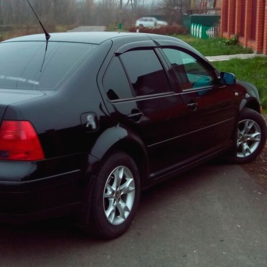 VL-Tuning Дефлекторы окон на Volkswagen Jetta/Bora IV '98-05 (накладные) VL-Tuning Дефлекторы окон на Volkswagen Jetta/Bora IV '98-05 (накладные)