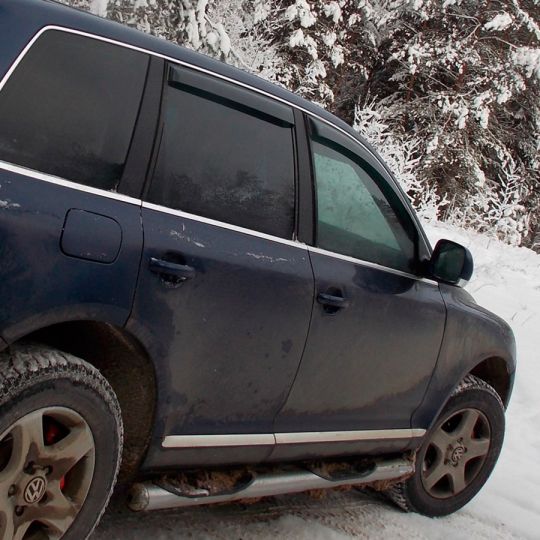 VL-Tuning Дефлекторы окон на Volkswagen Touareg I '02-07 (накладные) VL-Tuning Дефлекторы окон на Volkswagen Touareg I '02-07 (накладные)