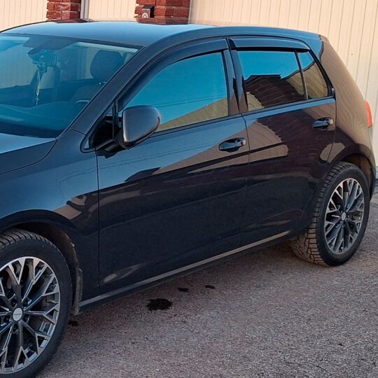 VL-Tuning Дефлекторы окон на Volkswagen Golf VII '12- 5d (накладные) VL-Tuning Дефлекторы окон на Volkswagen Golf VII '12- 5d (накладные)